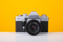 Load image into Gallery viewer, Praktica MTL3 35mm SLR Film Camera with Carl Zeiss 50mm f2.8 Lens
