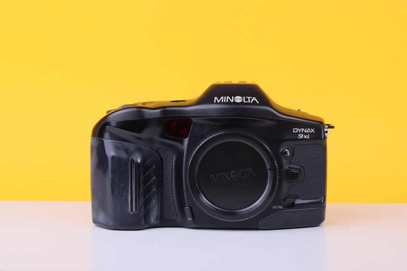 Minolta Dynax 9xi 35mm SLR Film Camera Body Only Boxed