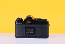 Load image into Gallery viewer, Chinon CA-4 35mm Point and Shoot Film Camera with Sigma 38-70mm f3.5-4.5 Zoom Lens
