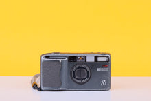 Load image into Gallery viewer, Ricoh R1 35mm Film Camera Point and Shoot

