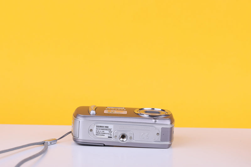 Samsung Digimax V800 Digital Camera