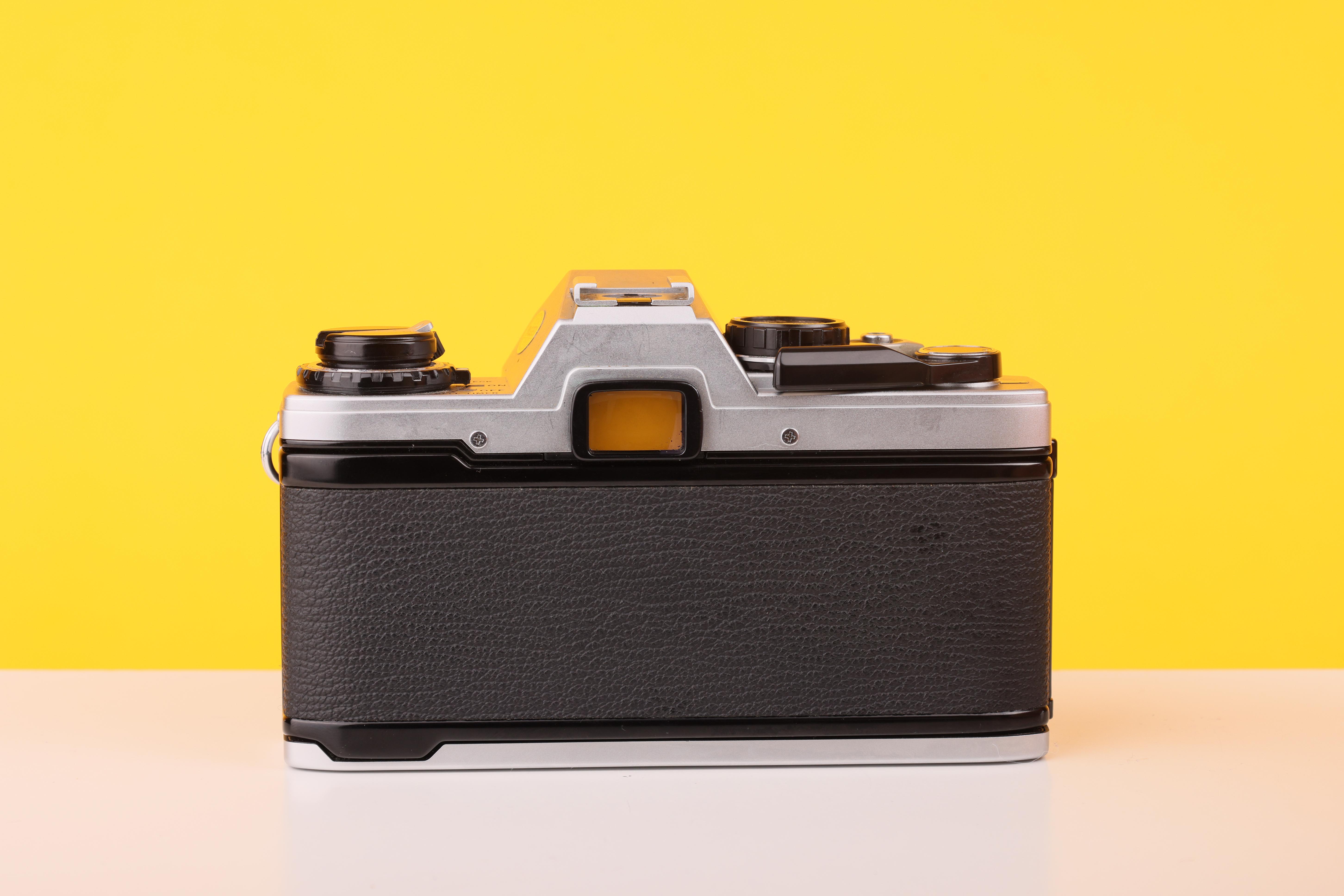 Olympus OM10 35mm Film Camera with 28mm f2.8 MC Lens with Manual