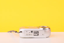 Load image into Gallery viewer, Sony Cyber-shot MPEGMovie VX Smart Zoom DSC-P73 Digital Camera
