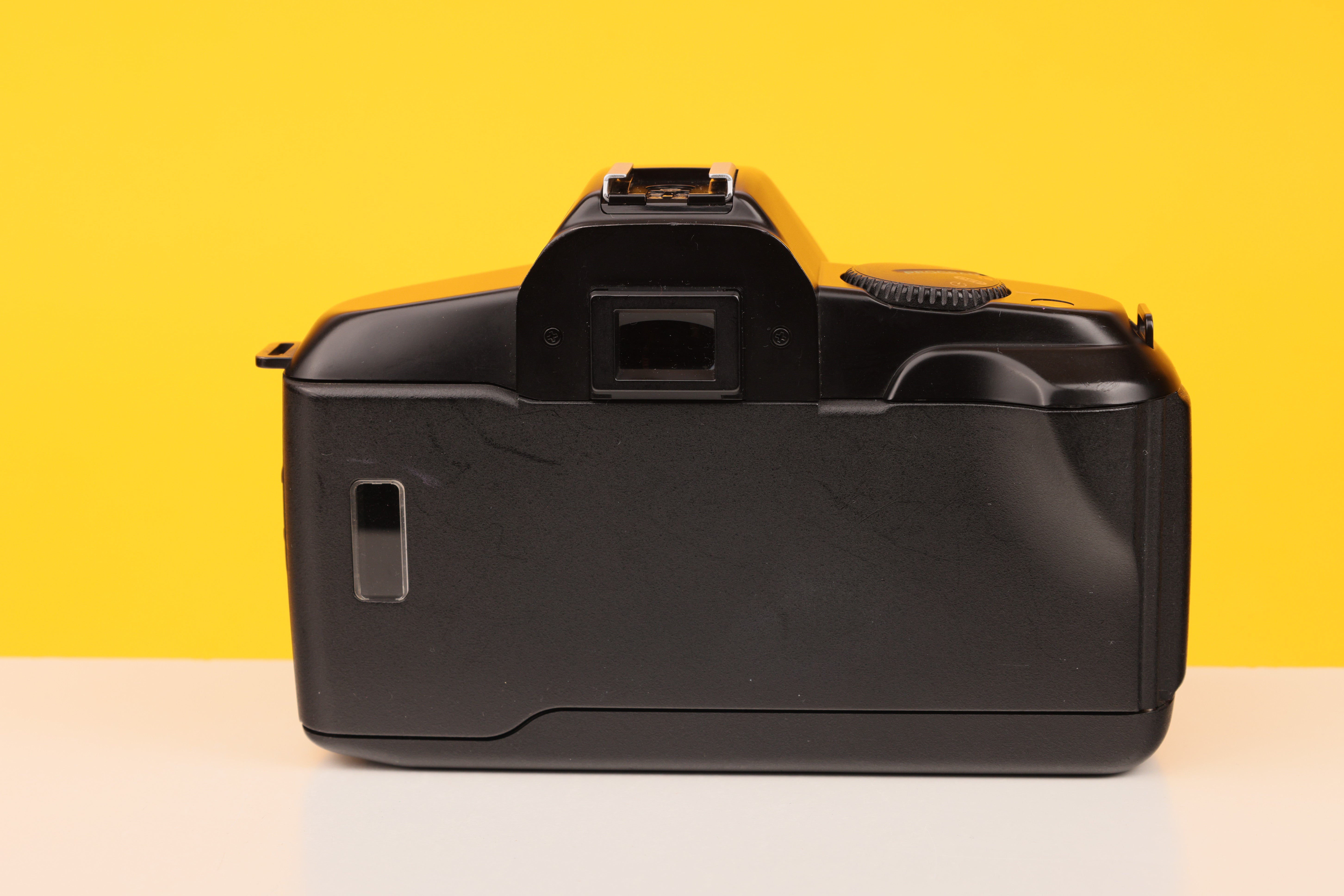 Canon EOS 850 35mm SLR Film Camera Body – Vintage Camera Hut