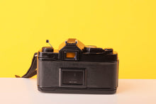 Load image into Gallery viewer, Chinon CM-4 35mm Point and Shoot Film Camera with Finex 35-70mm f3.5-4.5 Zoom Lens
