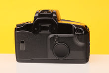 Load image into Gallery viewer, Canon EOS ELAN 35mm SLR Film Camera Body

