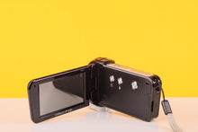 Load image into Gallery viewer, Toshiba Camileo P100 Camcorder Digicam

