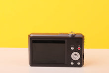 Load image into Gallery viewer, Panasonic Lumix DMC-SZ3 Compact Digital Camera
