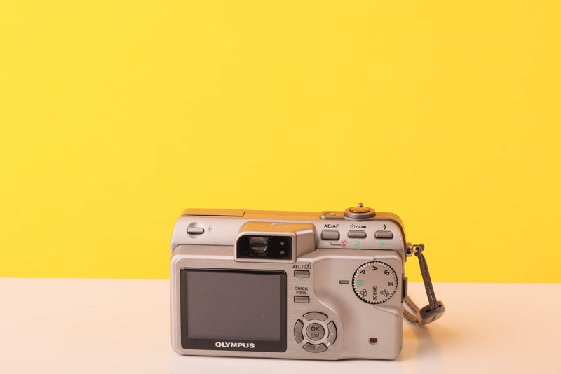 Olympus Camedia C-70 Zoom Compact Digital Camera