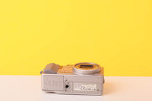 Load image into Gallery viewer, Olympus Camedia C-70 Zoom Compact Digital Camera
