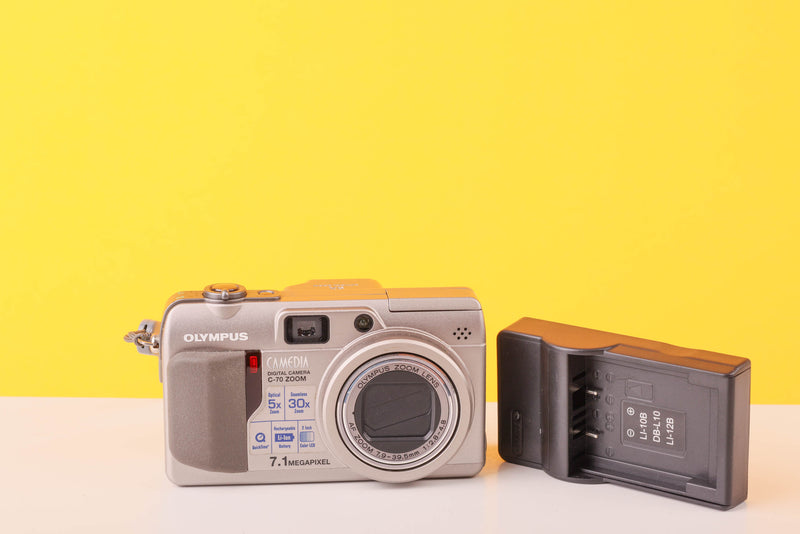 Olympus Camedia C-70 Zoom Compact Digital Camera