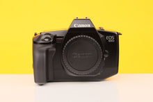 Load image into Gallery viewer, Canon EOS 650 35mm SLR Film Camera Body
