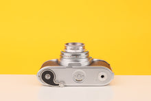 Load image into Gallery viewer, Arette IA Viewfinder 35mm Film Camera
