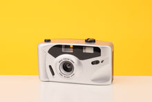 Load image into Gallery viewer, 35mm Focus Free Point and Shoot 35mm Film Camera With Flash
