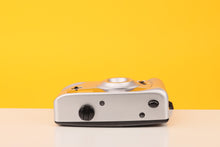 Load image into Gallery viewer, 35mm Focus Free Point and Shoot 35mm Film Camera With Flash
