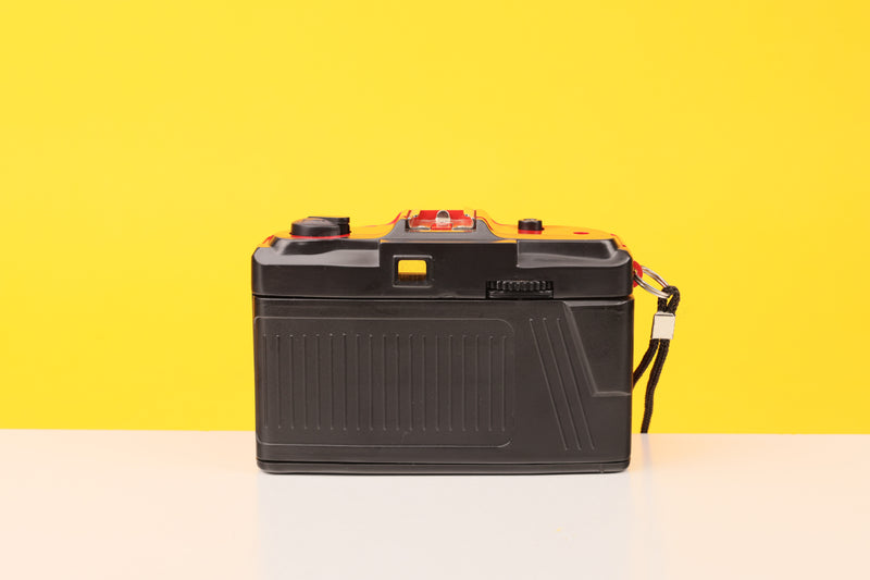 35mm Focus Free Point and Shoot 35mm Film Camera Red
