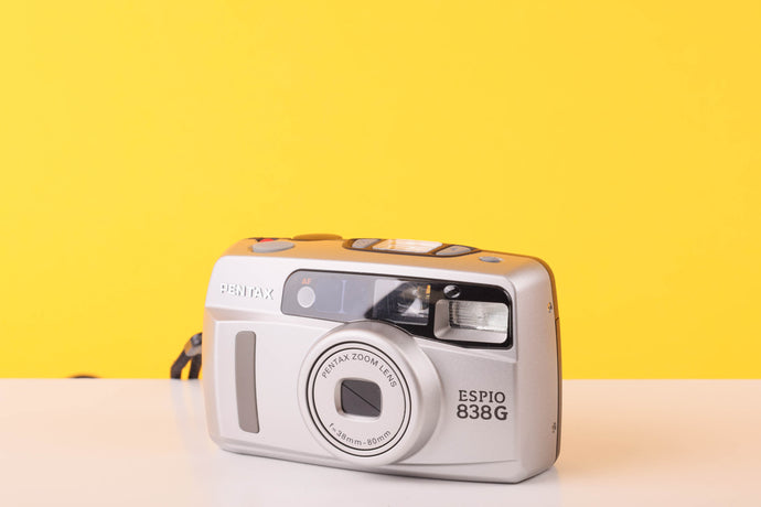 Appareil Photo Argentique Vintage PENTAX PC-606W - 35 Mm Autofocus - Gris Et Jaune