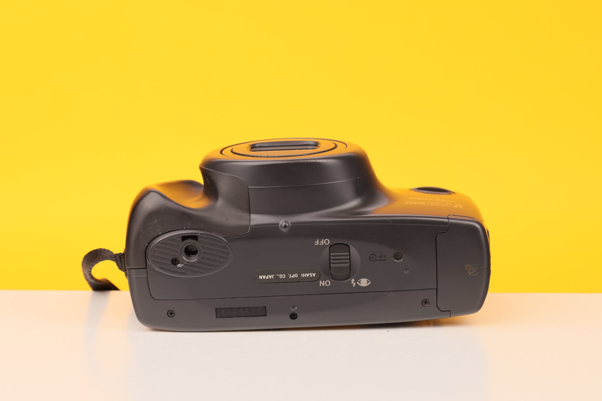 Pentax Zoom 105-R 35mm Film Point and Shoot Camera