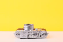 Load image into Gallery viewer, Leica IIIG 35mm Rangefinder Film Camera with Elmar 5cm f/2.8 Lens
