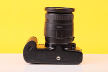 Load image into Gallery viewer, Canon EOS 500 35mm Film Camera with Sigma 28-200mm f4-5.6 Zoom Lens
