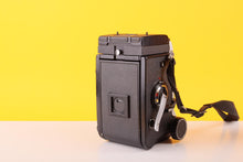 Load image into Gallery viewer, Mamiya C330 Professional S Blue Dot Medium Format TLR with 80mm f2.8 Lens
