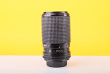 Load image into Gallery viewer, Pentacon Prakticar PM 80–200mm f/4.5–5.6 Telephoto Zoom Lens - m42 mount
