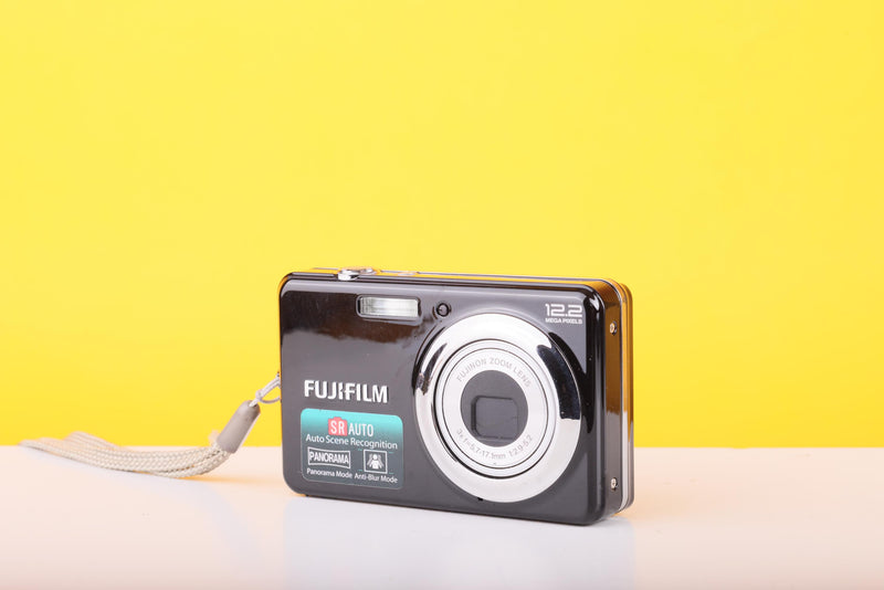 Fujifilm FinePix J37 12.2MP Digital Compact Camera – 3x Optical Zoom