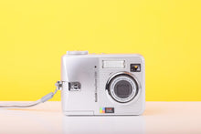 Load image into Gallery viewer, Kodak EasyShare C330 4.0MP Digital Compact Camera – 3x Optical Zoom
