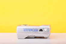 Load image into Gallery viewer, Olympus Camedia C-310 Zoom 3.2MP Digital Compact Camera
