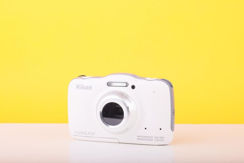 Nikon COOLPIX S32 Waterproof Digital Compact Camera - 3x Optical Zoom