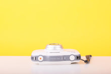 Load image into Gallery viewer, Nikon COOLPIX S32 Waterproof Digital Compact Camera - 3x Optical Zoom
