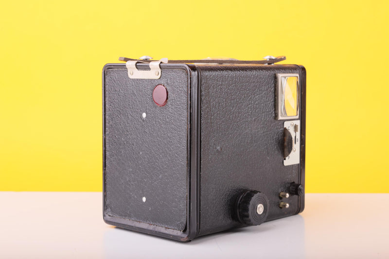 Kodak Brownie Six-20 Model D Box Film Camera – Made in England