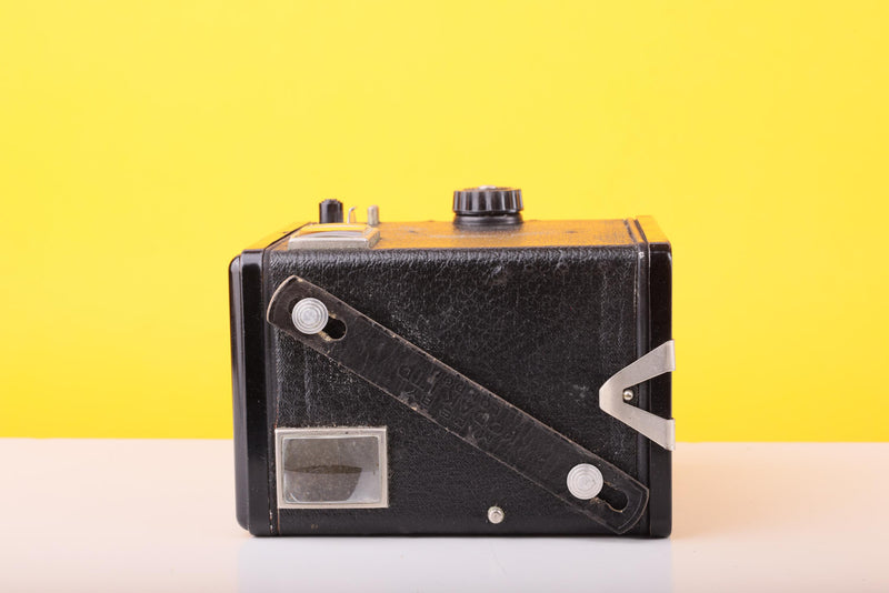 Kodak Brownie Six-20 Model D Box Film Camera – Made in England