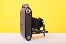 Load image into Gallery viewer, Voigtlander Bessa Medium format Folding Camera with Voigtar 10.5cm f/7.7 with original case

