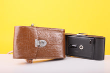 Load image into Gallery viewer, Voigtlander Bessa Medium format Folding Camera with Voigtar 10.5cm f/7.7 with original case
