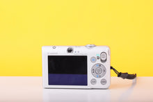 Load image into Gallery viewer, Canon Digital IXUS 95 IS 10MP Compact Digital Camera boxed
