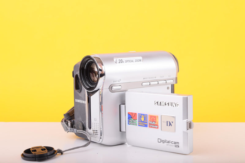 Samsung VP-D351 MiniDV Compact Digital Camcorder – 20x Optical Zoom