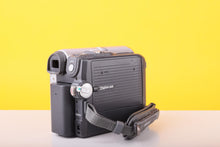 Load image into Gallery viewer, Samsung VP-D351 MiniDV Compact Digital Camcorder – 20x Optical Zoom
