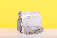 Load image into Gallery viewer, Canon MV940 MiniDV Compact Digital Video Camcorder – 25x Optical Zoom
