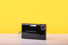Load image into Gallery viewer, Fujifilm FinePix Z2 Digital Compact Camera 3x Optical Zoom
