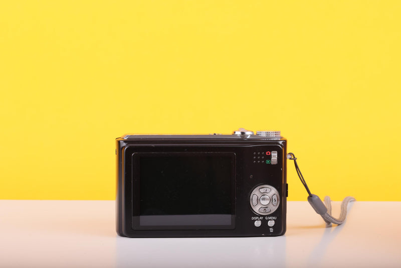 Panasonic Lumix DMC-TZ6 Digital Compact Camera – 12x Optical Zoom