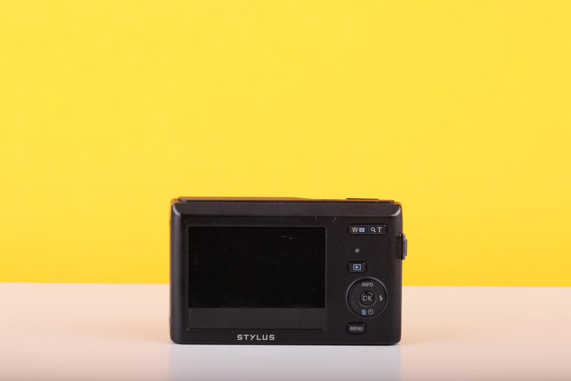 Olympus VG-180 Digital Compact Camera – 5x Wide Optical Zoom