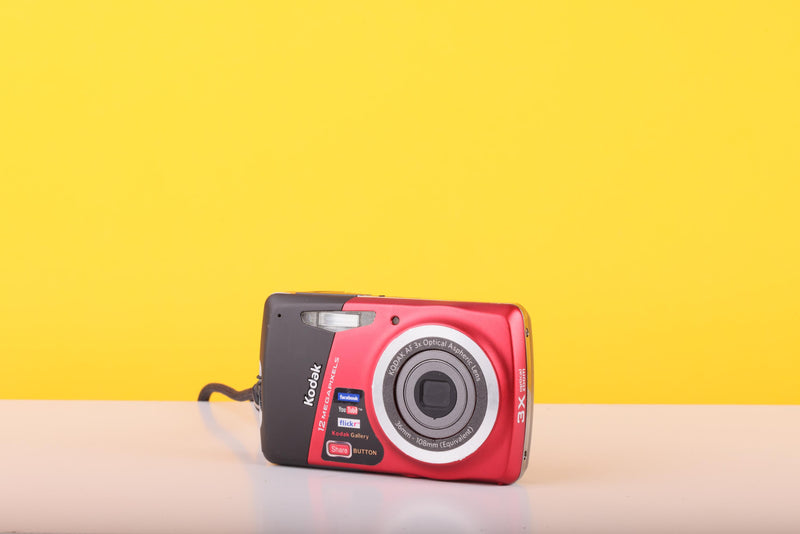 Kodak EasyShare M530 Compact Digital Camera  – 3x Optical Zoom