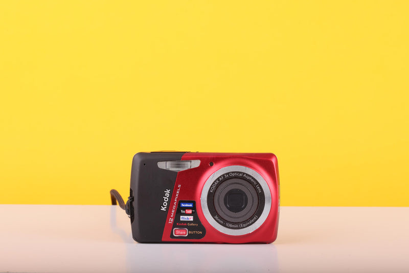Kodak EasyShare M530 Compact Digital Camera  – 3x Optical Zoom