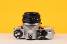 Load image into Gallery viewer, Pentax ME Super Vintage 35mm Film Camera with SMC Pentax-M 50mm f/1.7 Lens
