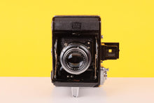 Load image into Gallery viewer, Zeiss Ikon Ikonta 521 120 Medium Format Camera NOVAR 75mm F3.5
