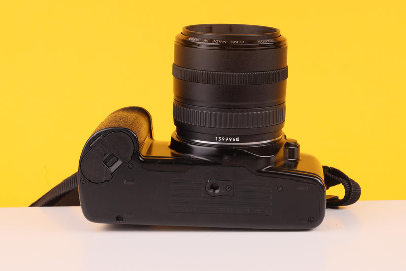 Canon EOS 1000Fn 35mm SLR Film Camera with Canon 35-70mm Lens