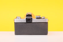 Load image into Gallery viewer, Praktica L2 35mm Film Camera With Carl Zeiss 50mm f/2.8 Lens
