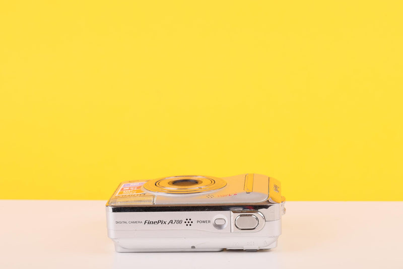 Fujifilm Finepix A700 Digital Camera