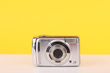 Load image into Gallery viewer, Fujifilm Finepix A800 Digital Camera
